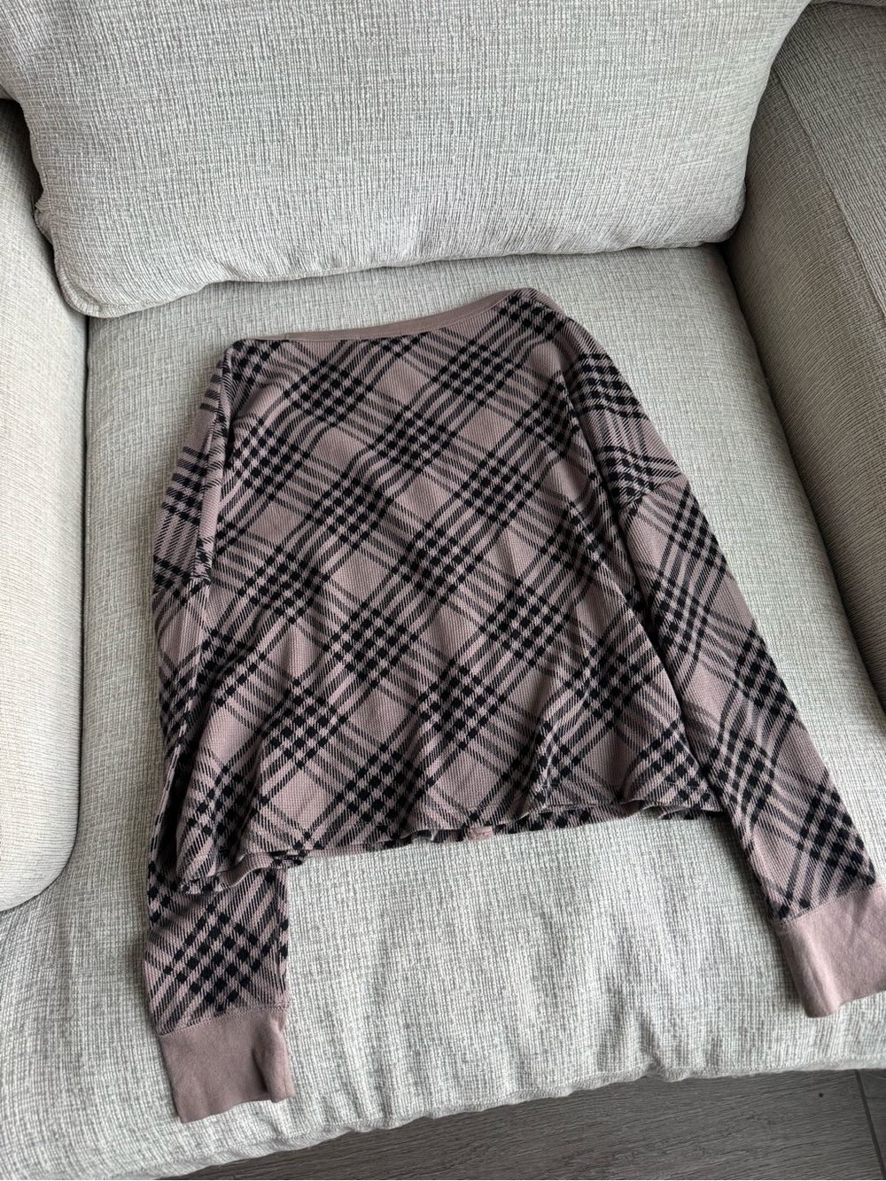 PINK Victoria's Secret Mauve Plaid Button-Front Crop Cardigan - Picture 3 of 4